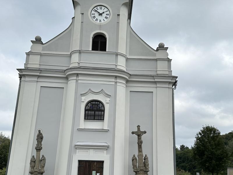 News - Ehrenamtliche Tätigkeit bei der „schiefen“ Kirche